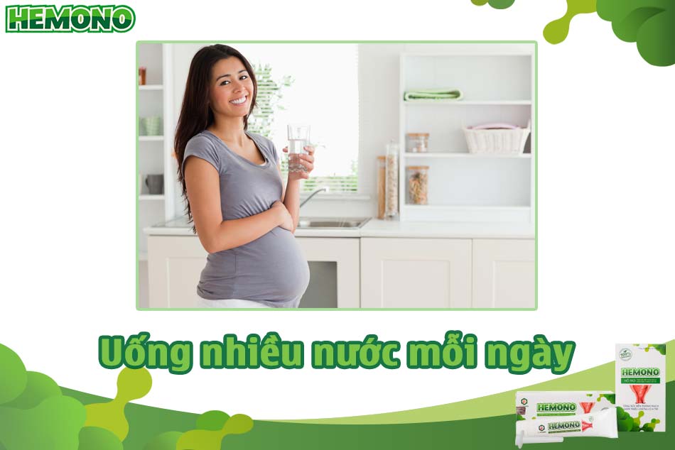 Uống nhiều nước mỗi ngày