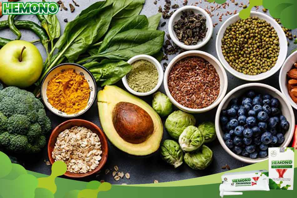 Duy trì chế độ ăn uống là một trong những phương pháp chữa táo bón ra máu