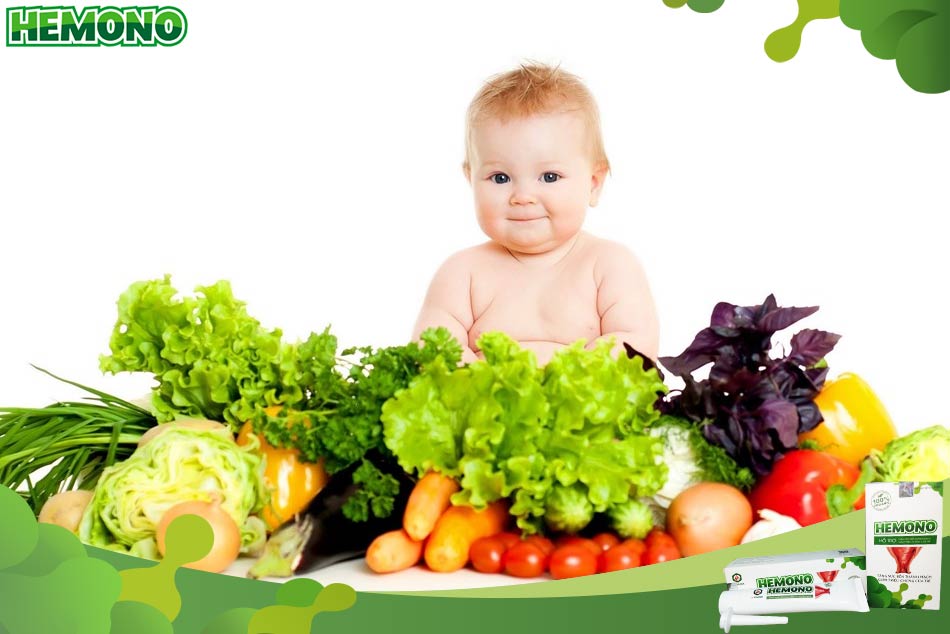 Trẻ di ngoài ra phân sống nên có chế độ dinh dưỡng như thế nào?