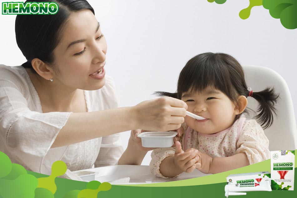 Ăn sữa chua sẽ giúp cải thiện tình trạng đi ngoài phân sống ở trẻ nhỏ