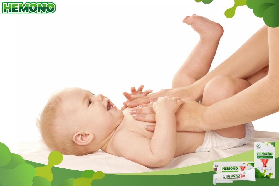 Sử dụng phương pháp cơ học giúp trẻ đi ngoài khi bị táo bón