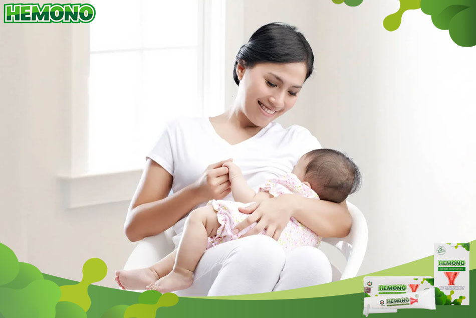 Mẹ bị táo bón sau sinh cho con bú có sao không?